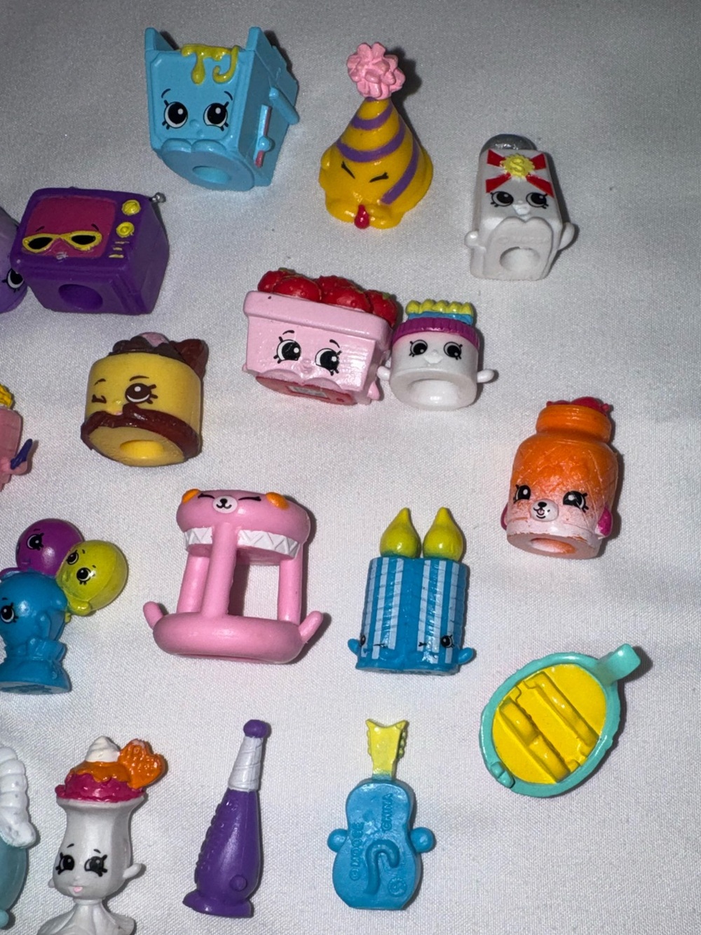 Shopkins bundle - Picture 2 of 3